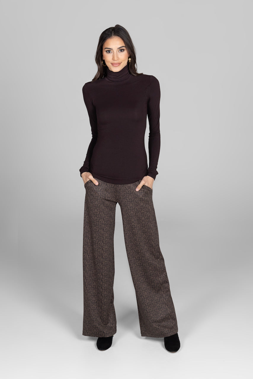 GRACE TURTLENECK: GANACHE