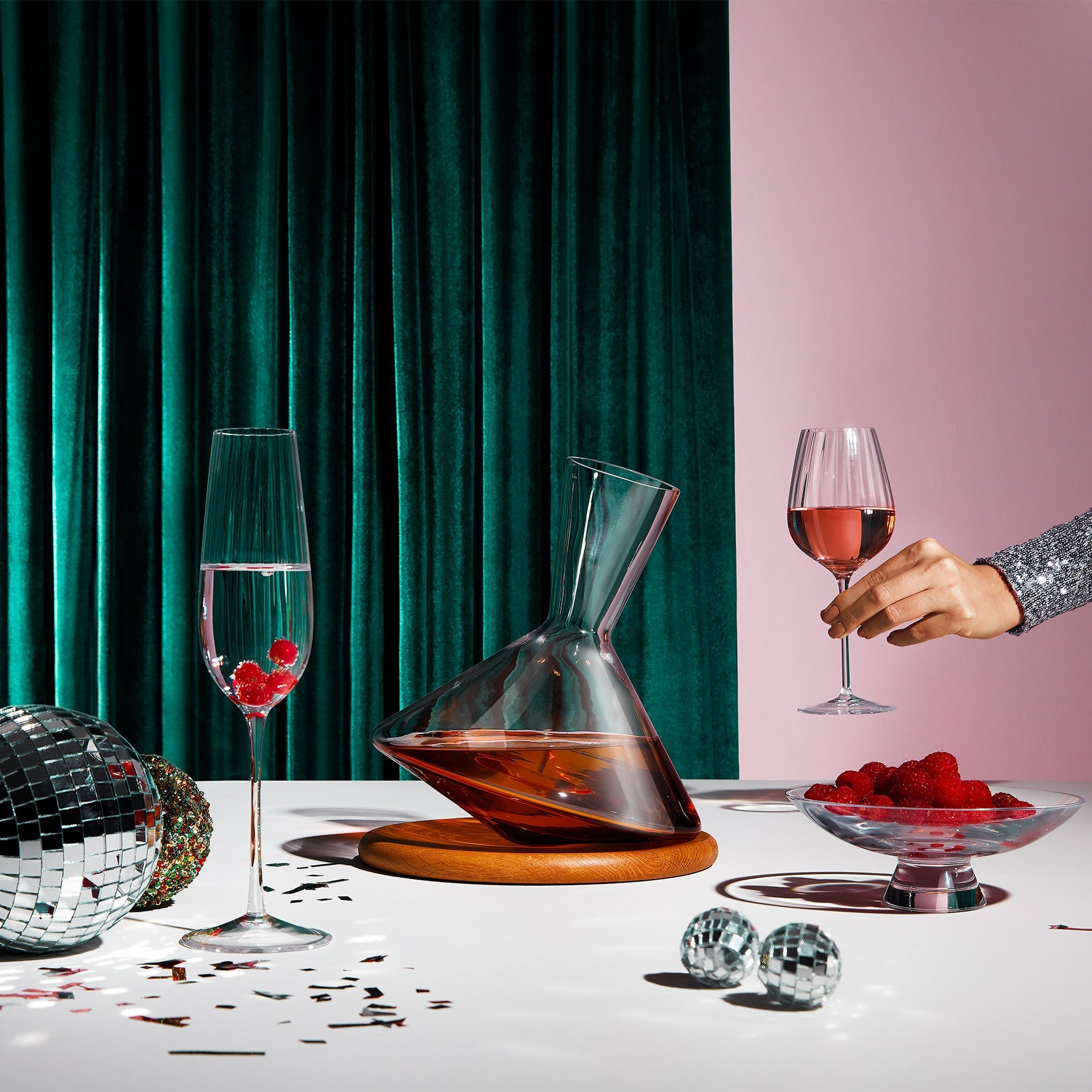 Balance Wine Decanter With Wooden Base