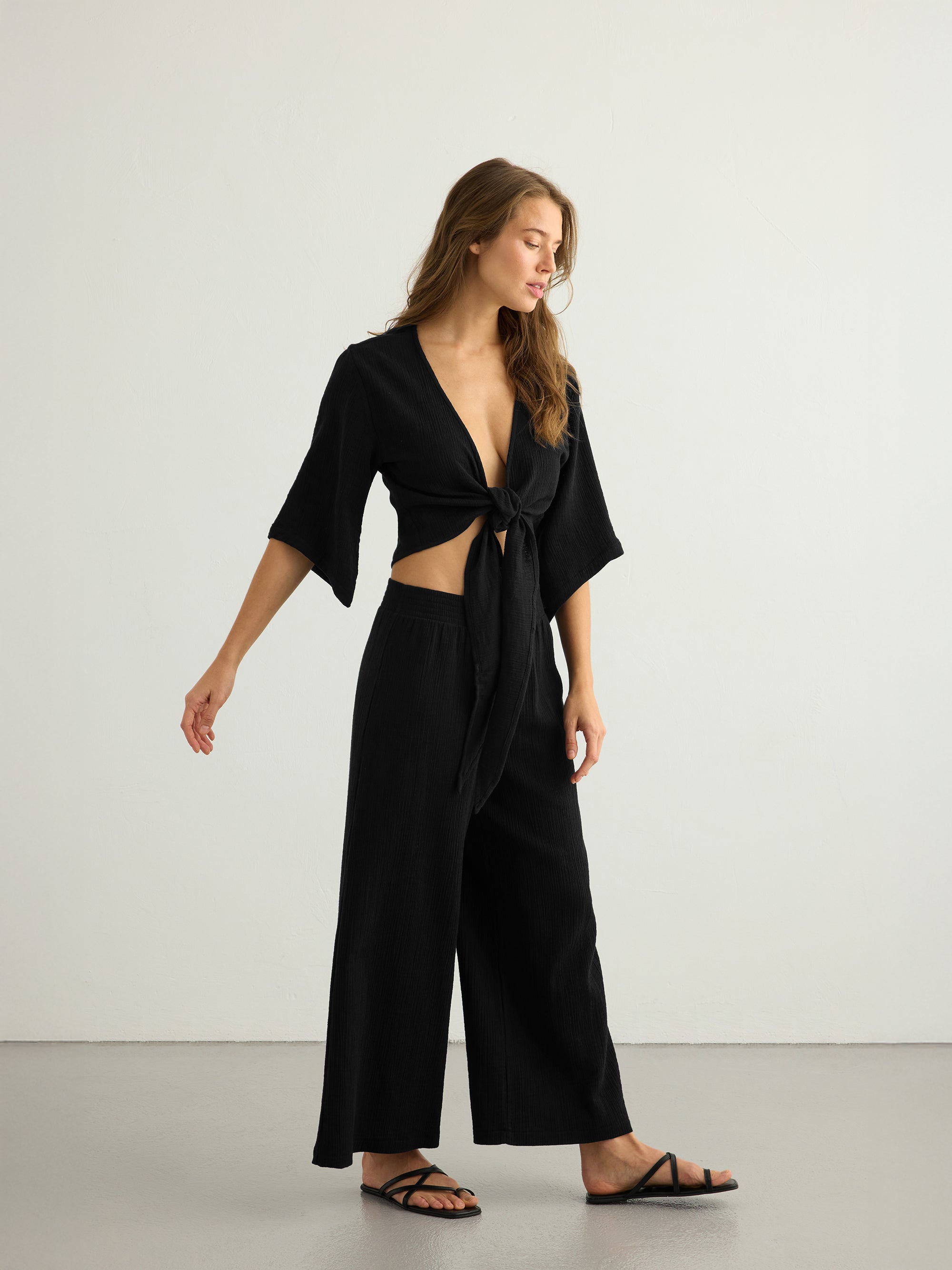 Aura Wrap Top - Black