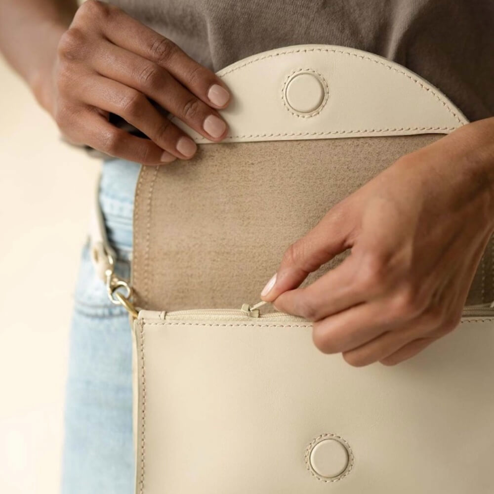 Nisolo Cleo Leather Convertible Crossbody Clutch