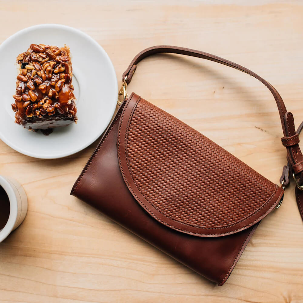 Nisolo Cleo Leather Convertible Crossbody Clutch