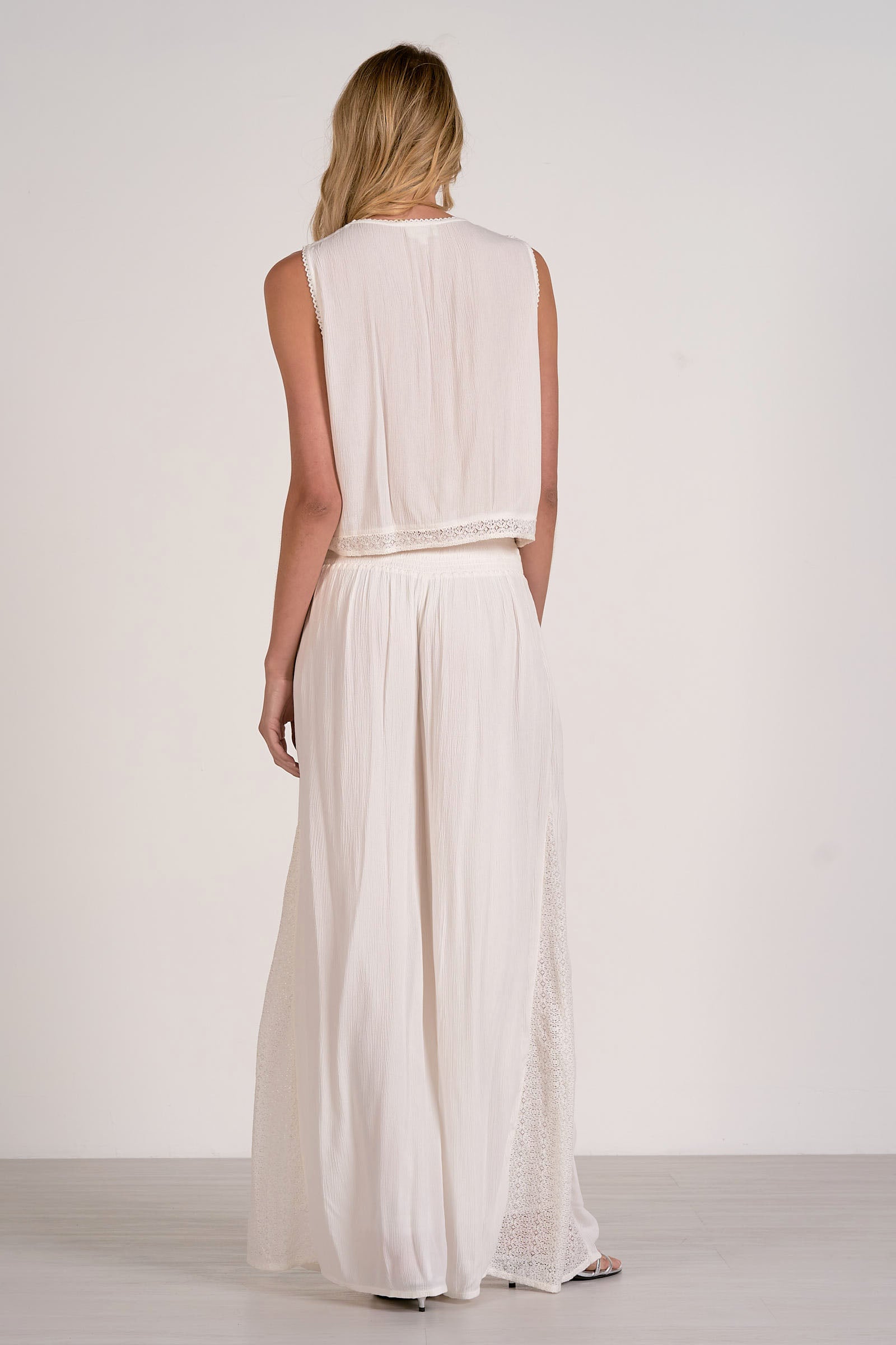 Reema Top Off White
