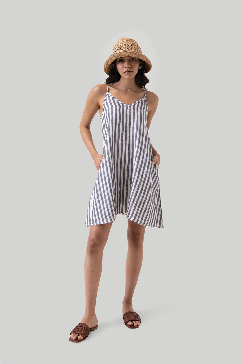 Short Tent Dress in Linen Stripes