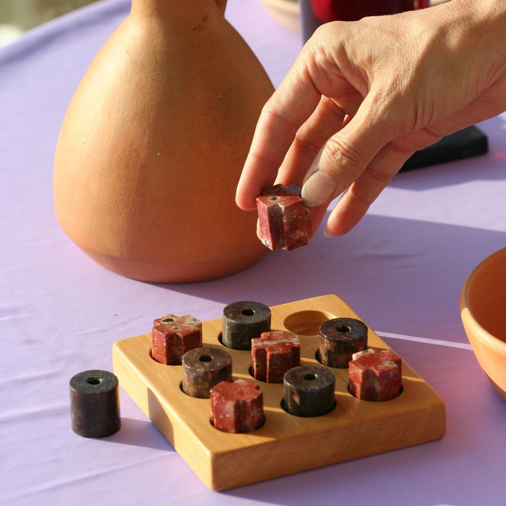 Tic Tac Toe Stone Game